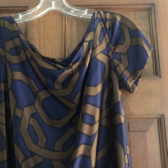 Beautiful Vintage Dress (With Hidden Pockets) - Picture 2 of 5